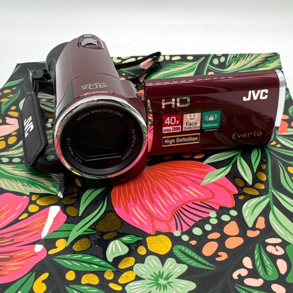 JVC‎ Everio GZ-HM30RU Camcorder – HD Video Camera